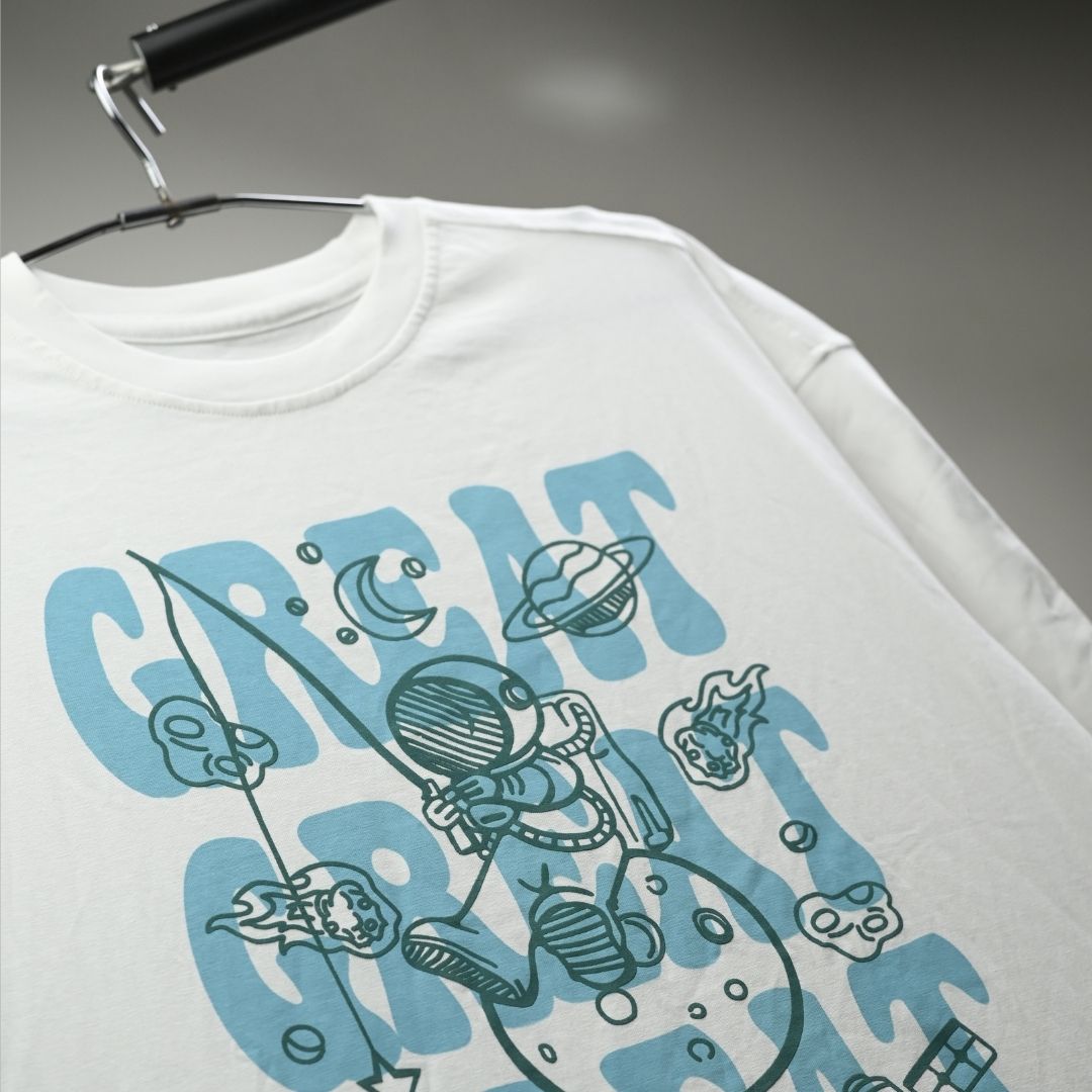 Great Astronaut Typography Oversized T-shirt