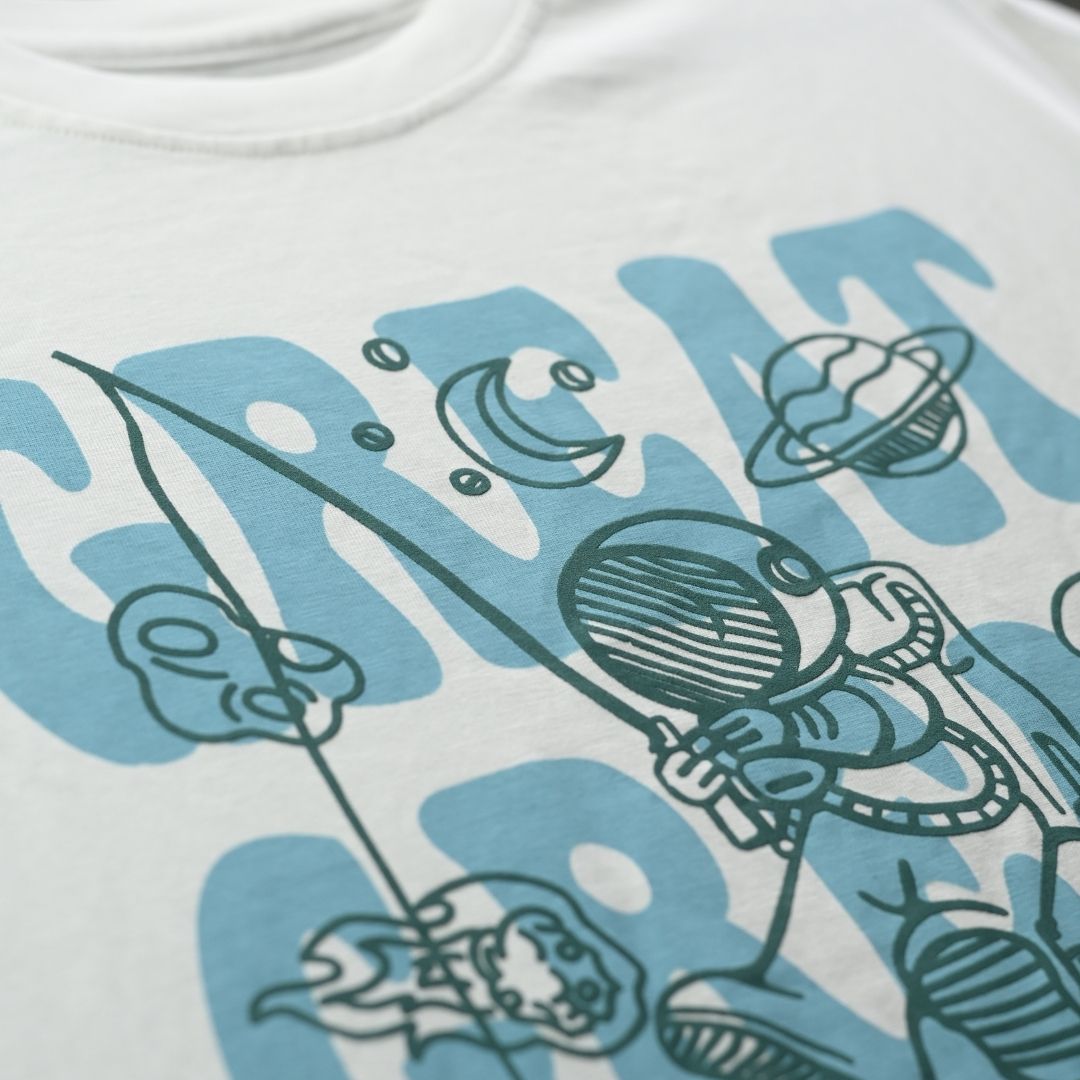 Great Astronaut Typography Oversized T-shirt