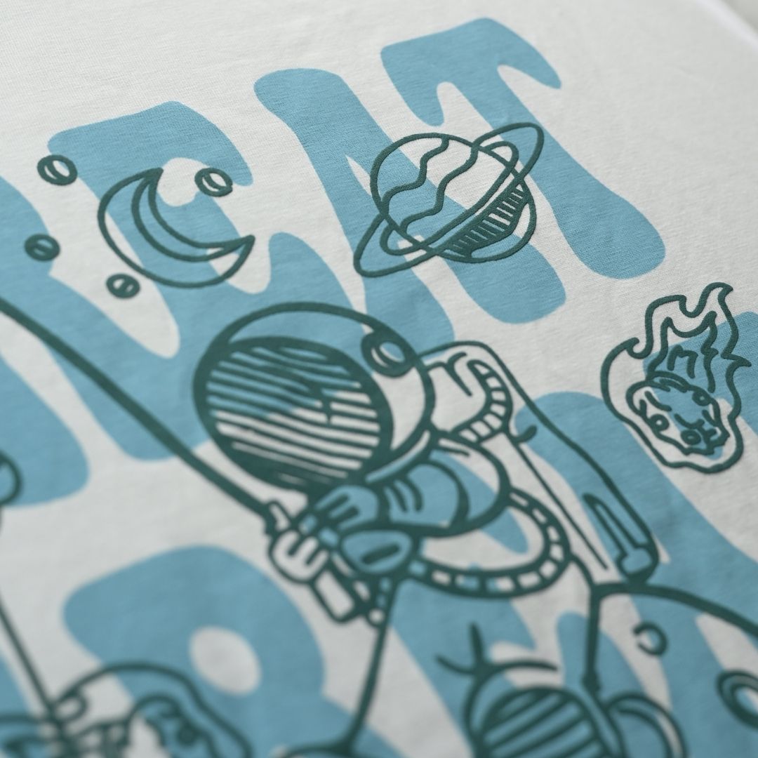 Great Astronaut Typography Oversized T-shirt